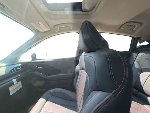 New 2025 Subaru Crosstrek 2.5i Limited w/ Crosstrek Mirror Package image 25