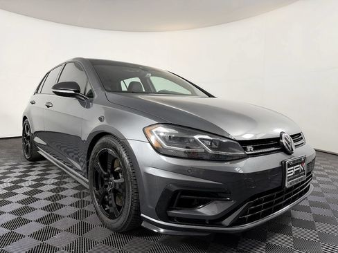 Used 2018 Volkswagen Golf 4-Door AWD/4WD image 6