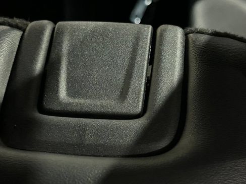 Used 2023 Ford Explorer XLT w/ Equipment Group 202A AWD/4WD image 52
