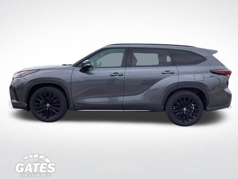 Used 2025 Toyota Highlander XSE AWD/4WD image 7