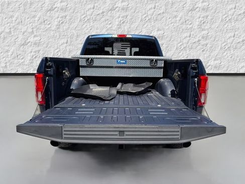 Used 2019 Ford F150 Platinum w/ Equipment Group 701A Luxury AWD/4WD image 11
