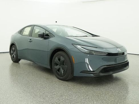 New 2026 Toyota Prius LE image 29