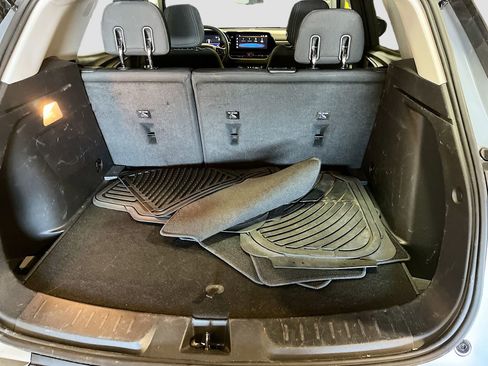 Used 2025 Chevrolet TrailBlazer LT w/ Driver Confidence Package image 25