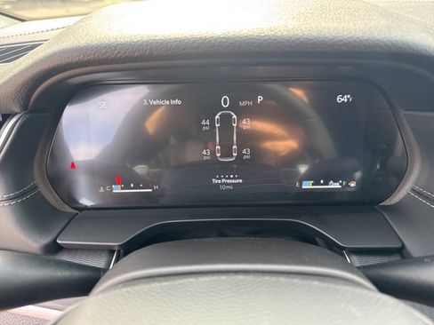 New 2025 Jeep Grand Cherokee L Altitude image 15