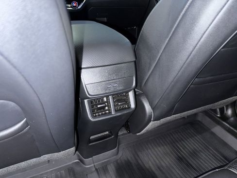 Used 2026 Chevrolet Equinox LT w/ Convenience Package II image 10