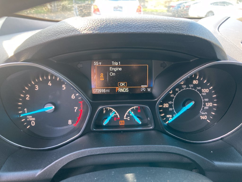 Used 2017 Ford Escape SE w/ SE Cold Weather Package AWD/4WD image 19
