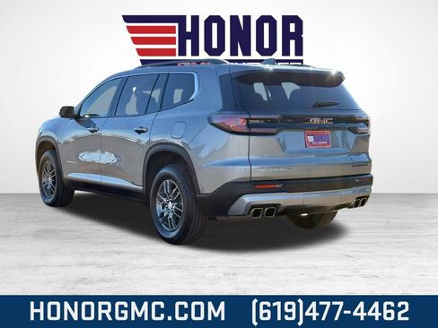 Used 2025 GMC Acadia Elevation image 5