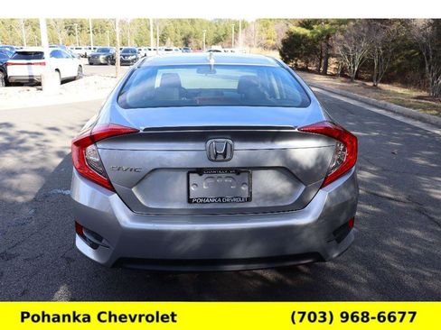 Used 2018 Honda Civic EX-T image 6