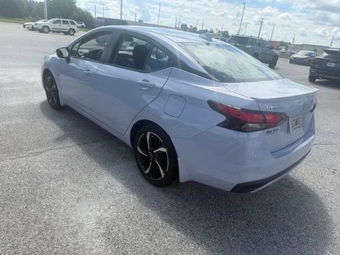 Used 2025 Nissan Versa SR w/ Trunk Package FWD image 11