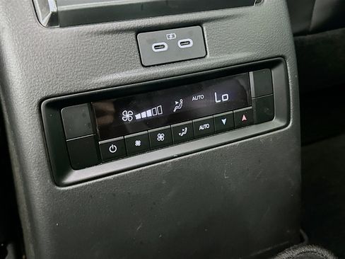 Used 2024 MAZDA CX-90 Plug-In Hybrid w/ Preferred image 28