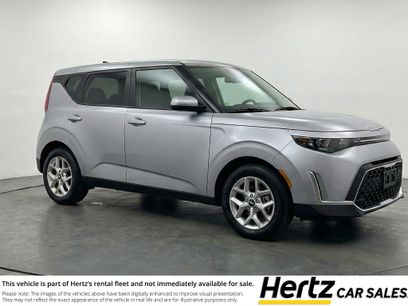 Used 2025 Kia Soul LX w/ LX Technology Package