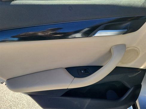 Used 2016 BMW X1 xDrive28i image 17