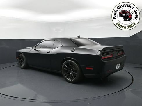 Used 2023 Dodge Challenger SRT Hellcat RWD image 4