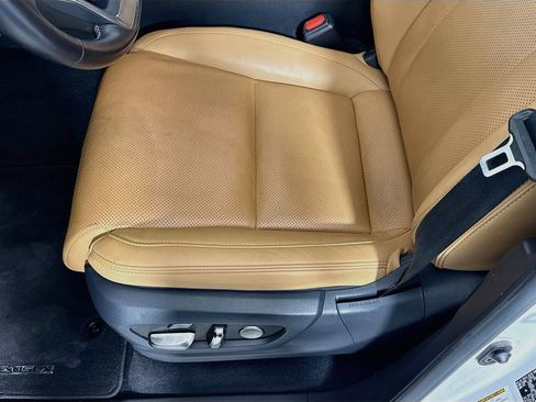 Used 2022 Lexus LX 600 4WD w/ Interior Upgrade Package image 20