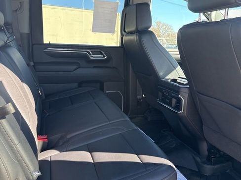 Used 2024 Chevrolet Silverado 2500 LTZ w/ LTZ Convenience Package AWD/4WD image 20