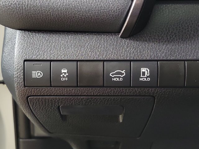 Used 2024 Toyota Camry LE FWD image 23