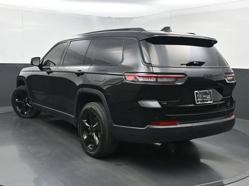 Used 2021 Jeep Grand Cherokee L Laredo RWD image 4