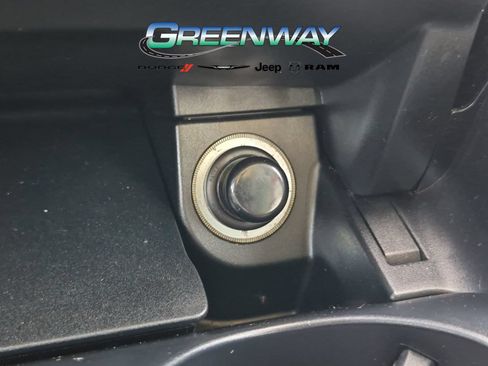 Used 2021 Mercedes-Benz GLC 300 4MATIC image 20