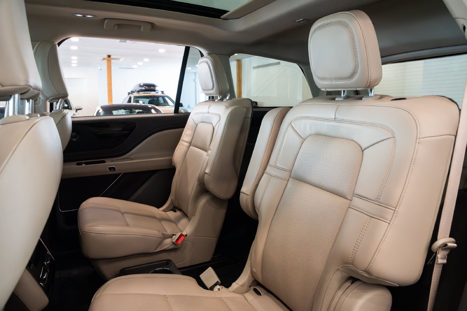 Used 2022 Lincoln Aviator Reserve RWD image 20
