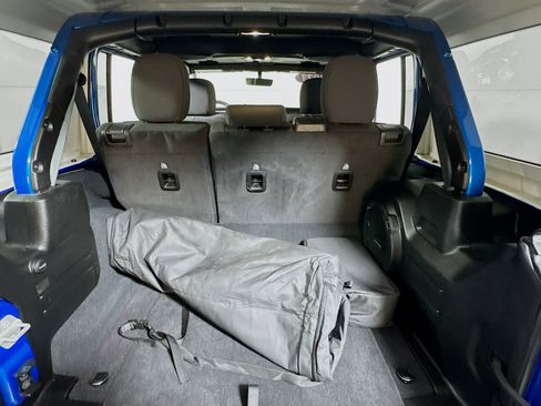 Used 2023 Jeep Wrangler Unlimited w/ 8.4" Radio Group image 24