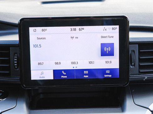 Used 2022 Ford Explorer XLT image 15