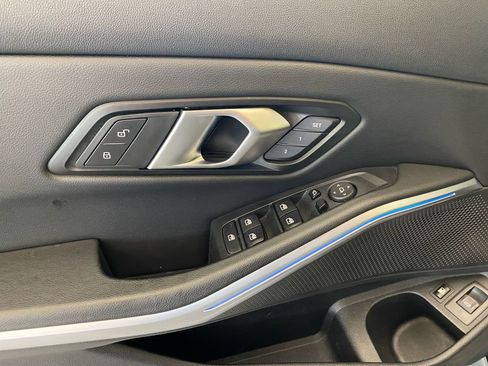 Used 2024 BMW 330e xDrive 330e xDrive image 12