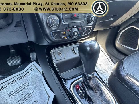 Used 2020 Jeep Compass Limited image 12