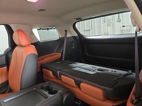 Certified 2026 Kia Carnival EX FWD image 15