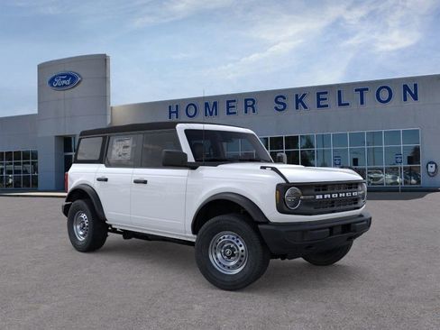 New 2025 Ford Bronco 4-Door image 7
