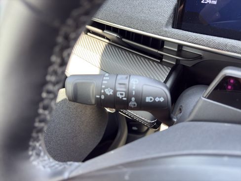 Used 2025 Ford Mustang Mach-E Premium RWD image 28