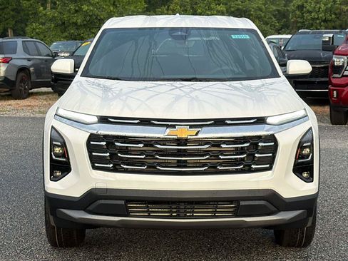 New 2026 Chevrolet Equinox LT w/ Safety and Technology Package FWD image 2