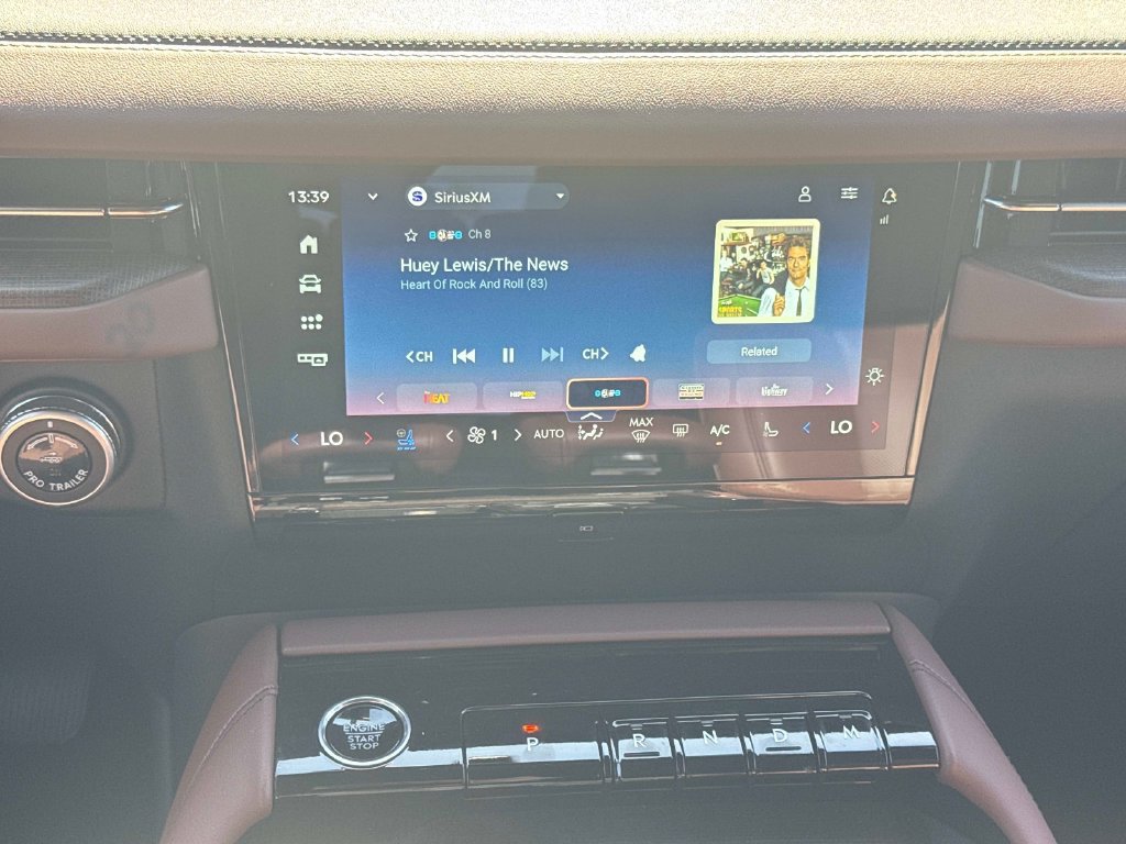 Used 2026 Lincoln Navigator Reserve AWD/4WD image 15