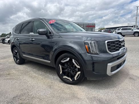 Used 2024 Kia Telluride S w/ S Sunroof Package AWD/4WD image 3