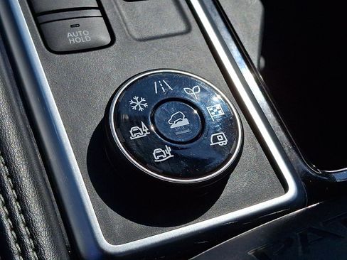 Used 2023 Nissan Pathfinder Platinum AWD/4WD image 28