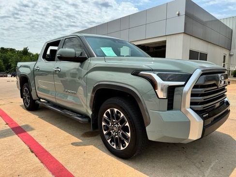 Used 2026 Toyota Tundra Limited AWD/4WD image 3