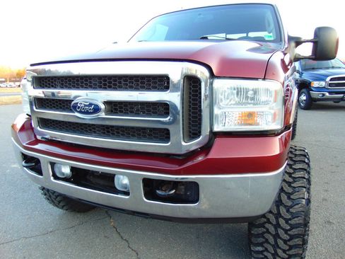 Used 2005 Ford F250 Lariat image 44