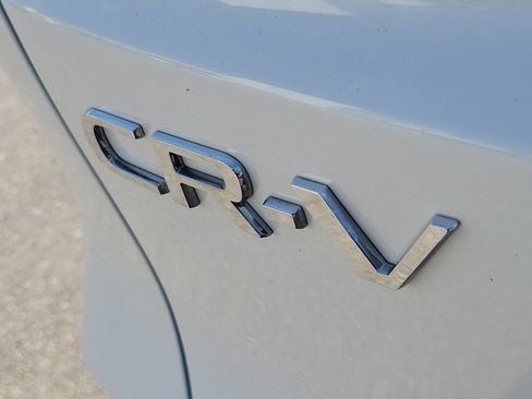 Used 2024 Honda CR-V EX image 8