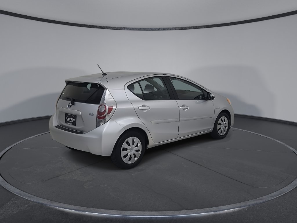 Used 2013 Toyota Prius C Two FWD image 16