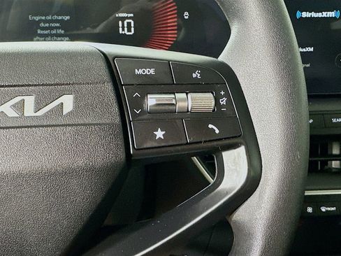 Used 2025 Kia K4 LXS image 23