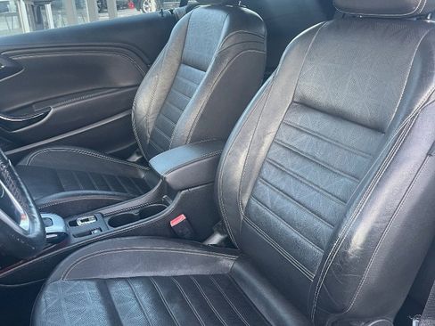 Used 2016 Buick Cascada Premium image 8