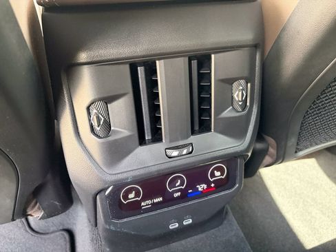 Used 2025 BMW X3 xDrive30i w/ Premium Package AWD/4WD image 47