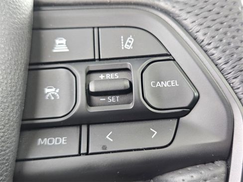 Used 2025 Toyota Sequoia SR5 image 33