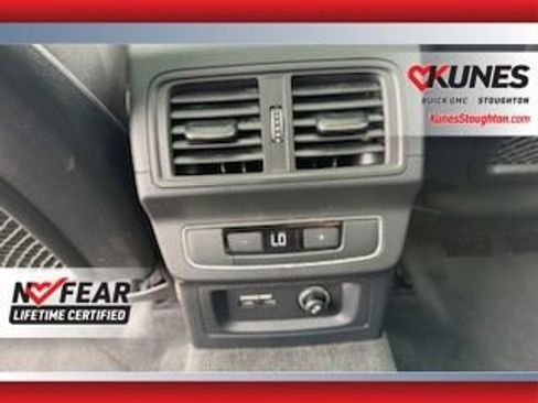 Used 2023 Audi Q5 2.0T Premium w/ Convenience Package AWD/4WD image 19