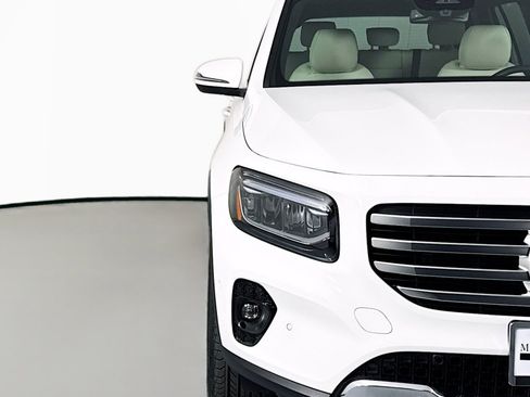 Certified 2025 Mercedes-Benz GLB 250 image 14