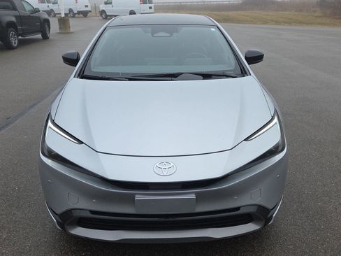 Used 2024 Toyota Prius Limited image 10