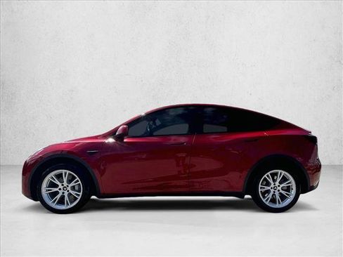 Used 2022 Tesla Model Y Long Range AWD/4WD image 6