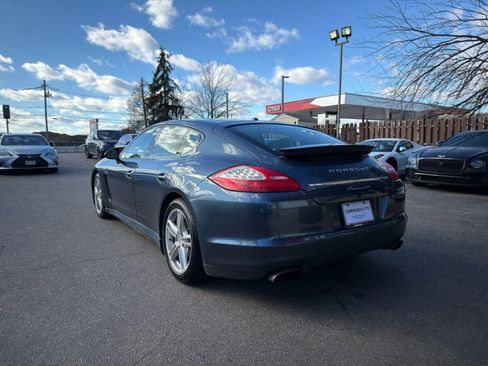 Used 2011 Porsche Panamera 4 image 4