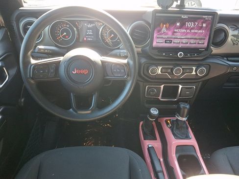 Used 2021 Jeep Wrangler Unlimited Sport AWD/4WD image 10