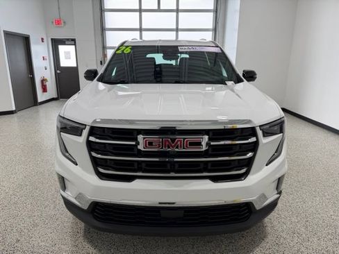 Used 2026 GMC Acadia Elevation w/ Elevation Premium Package FWD image 7