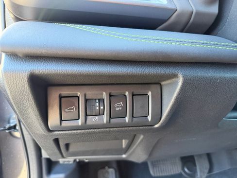 Used 2025 Subaru Outback Onyx Edition AWD/4WD image 19